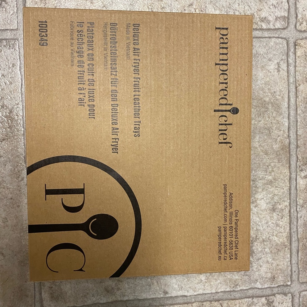 Pampered Chef Deluxe Air Fryer Fruit Leather Trays